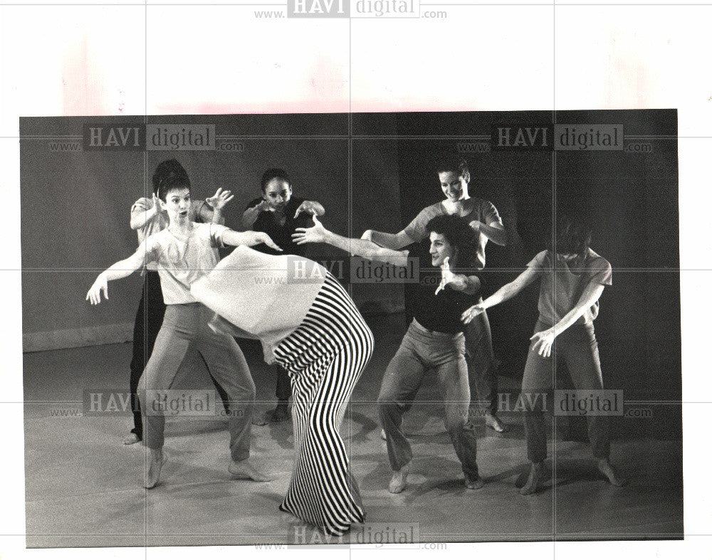 1988 Press Photo Detroit Dance Collective - Historic Images