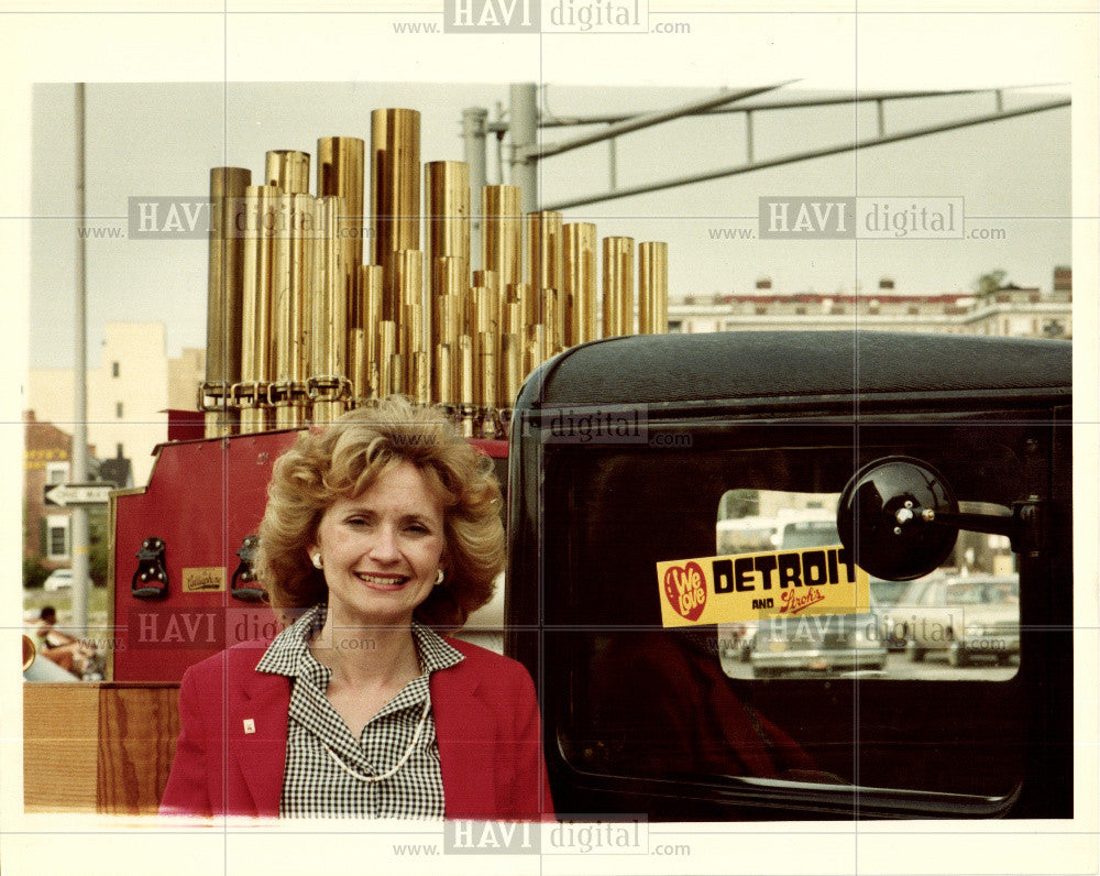 1990 Press Photo Carol Gies Marketing Development - Historic Images