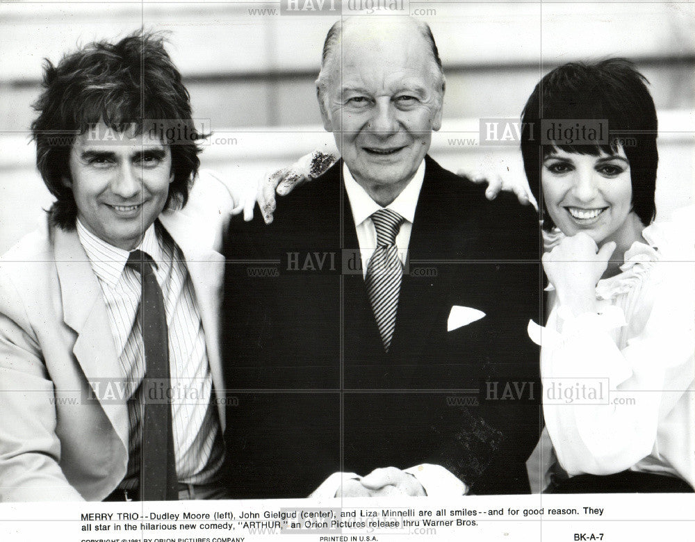 1983 Press Photo John Gielgud Actor - Historic Images