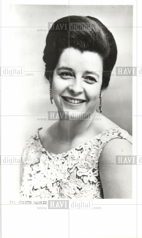 1965 Press Photo Judith Raskin lyric soprano Opera diva - Historic Images