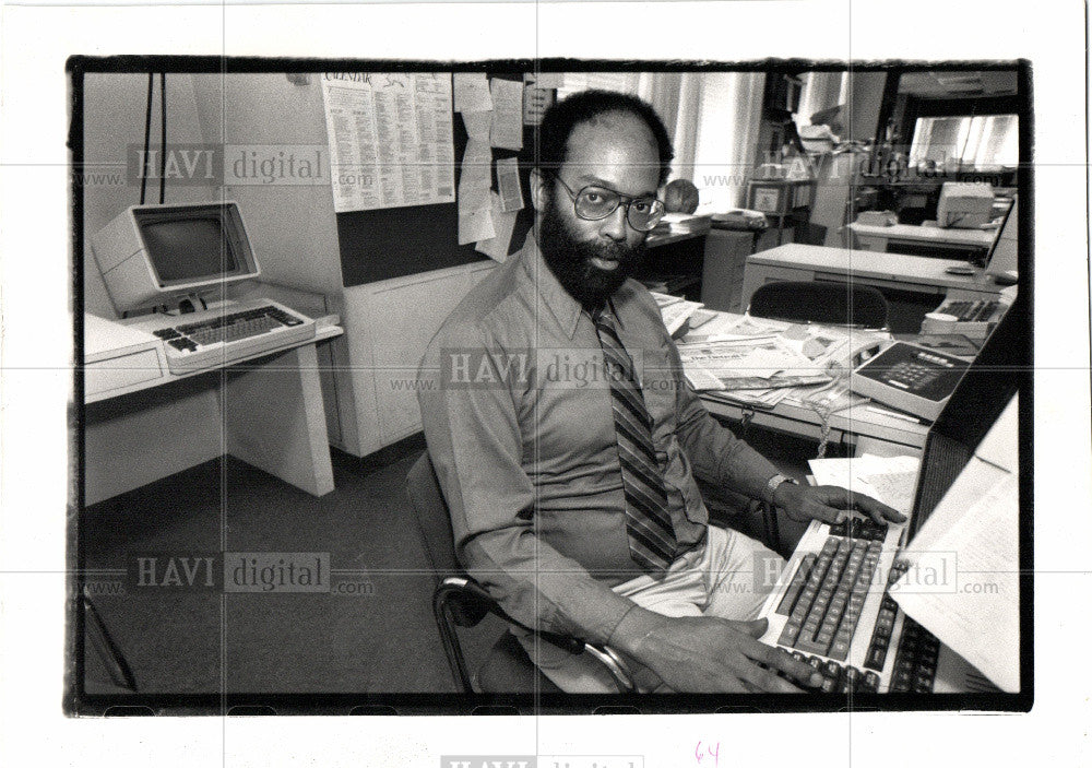 1988 Press Photo Joe Ritchie editor Free Press - Historic Images