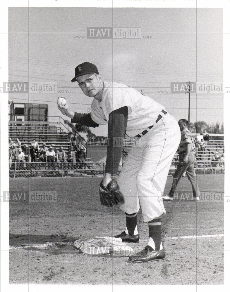 1957 Press Photo George Risley minor leagues Falcons - Historic Images