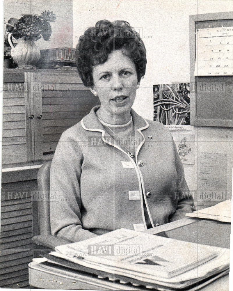 1971 Press Photo Mary Ellen Riordan Detroit Teachers - Historic Images