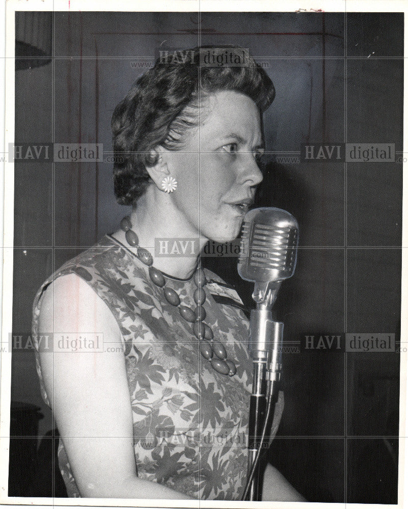 1966 Press Photo mary ellen riordan - Historic Images