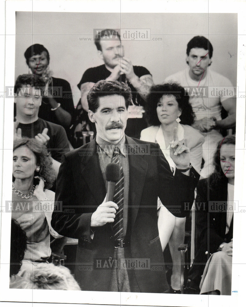 1990 Press Photo Geraldo Rivera Talkshow host - Historic Images