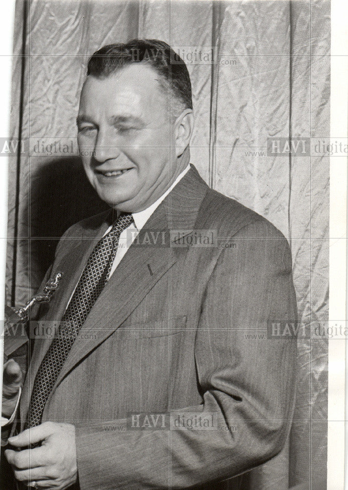 1953 Press Photo Roland Ritter, Bowler - Historic Images