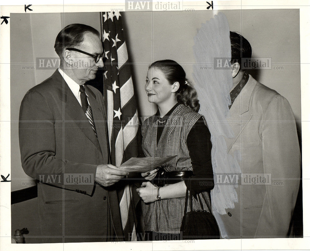 1952 Press Photo BUNARD STUN - HILLIAN COMAN - Historic Images