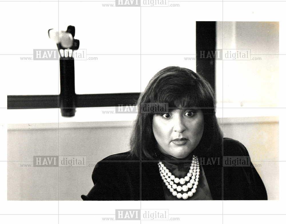 1988 Press Photo Barbara Rom Detroit Attorney Lawyer - Historic Images