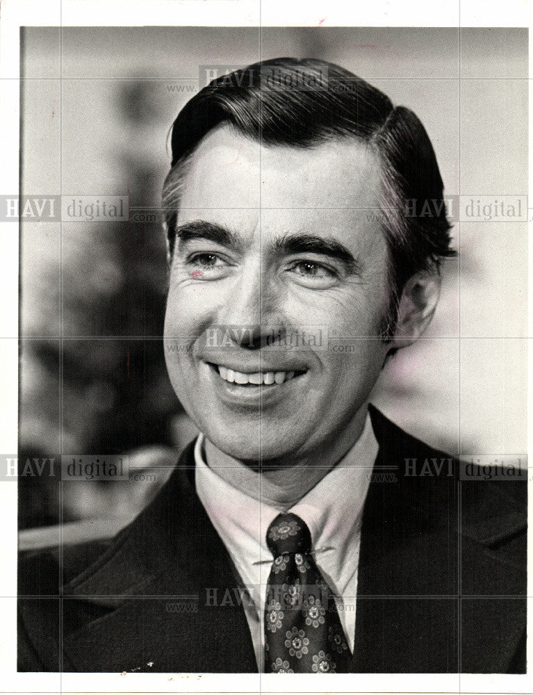 1975 Press Photo Fred Rogers, Mister Rogers, PBS - Historic Images