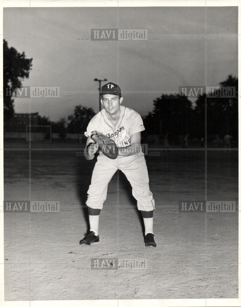 1946 Press Photo Bill Rohrkemper Thompson Sandlot Team - Historic Images