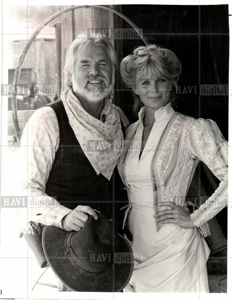 1983 Press Photo Kenny Rogers Linda Evans Gambler actor - Historic Images