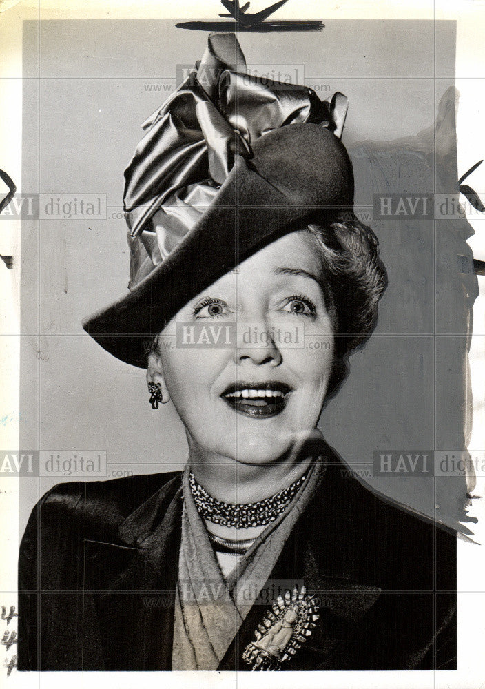 1947 Press Photo American actress and gossip columnist - Historic Images