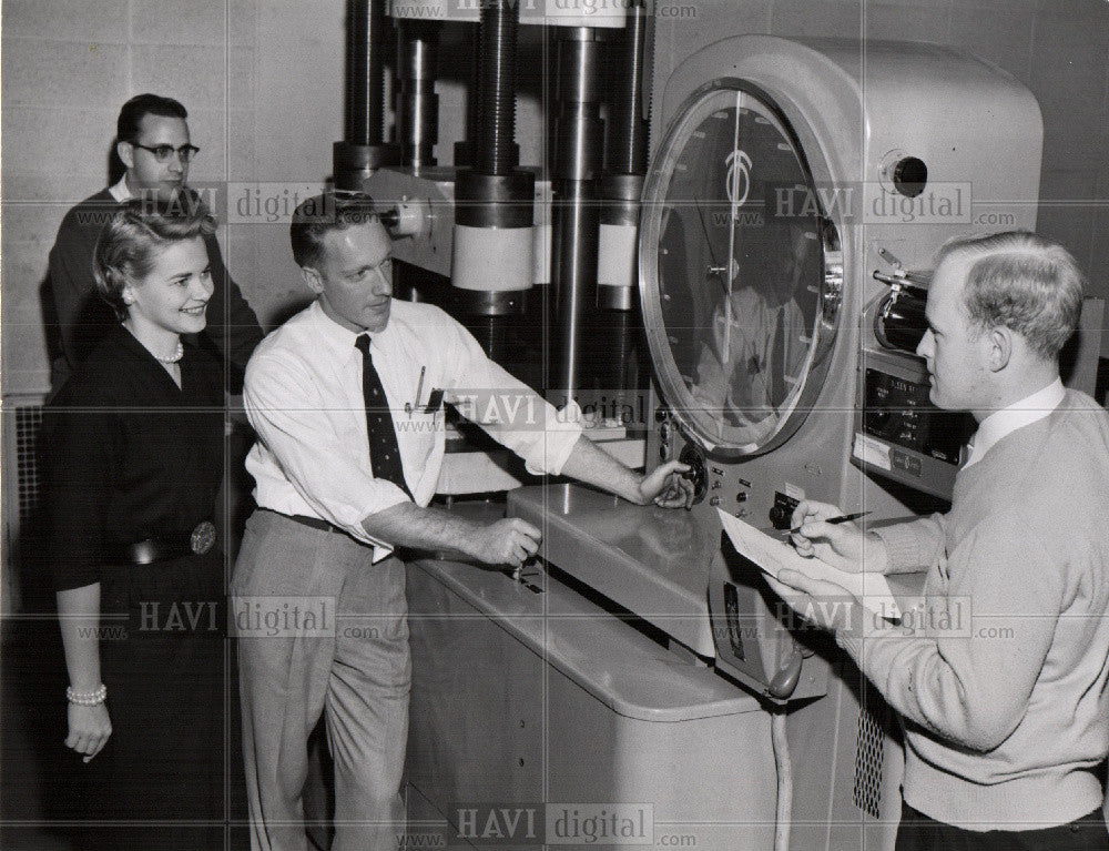 1954 Press Photo Lucille Engineering Testing deviece - Historic Images