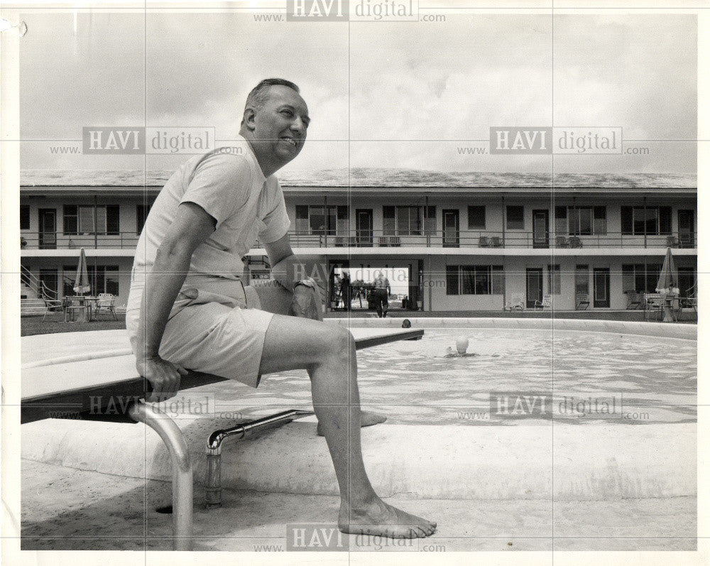 1959 Press Photo Tony Spiro Det Free Press - Historic Images