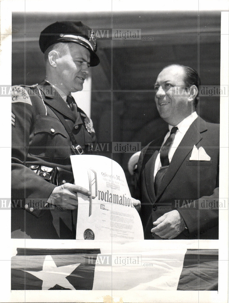 1957 Press Photo Pierce Jr. - Historic Images