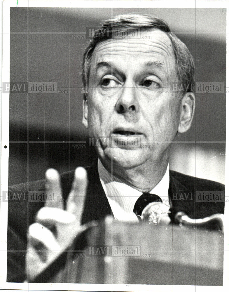 1987 Press Photo T. Boone Pickens Jr. corporate raider - Historic Images