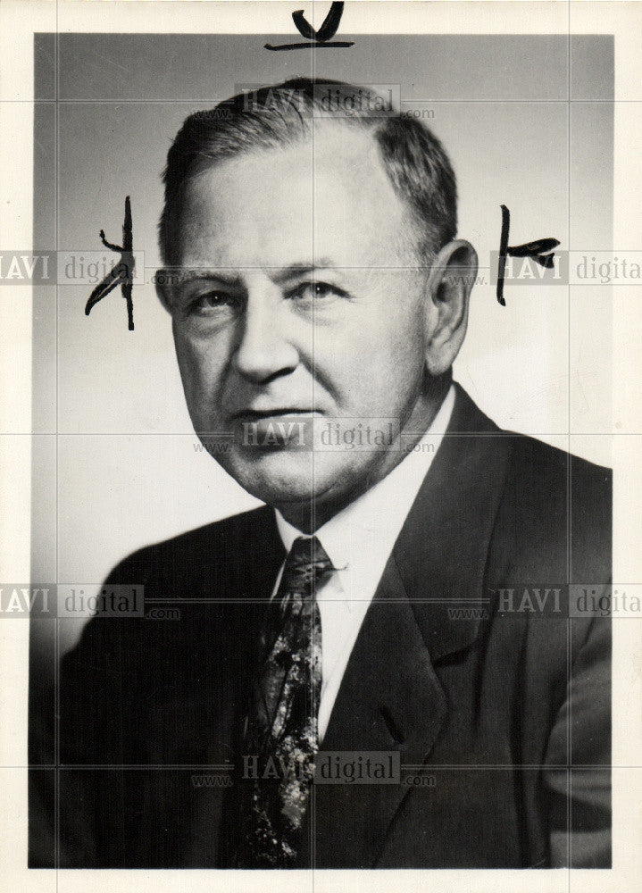 1952 Press Photo R.J.S.Pigott - Historic Images