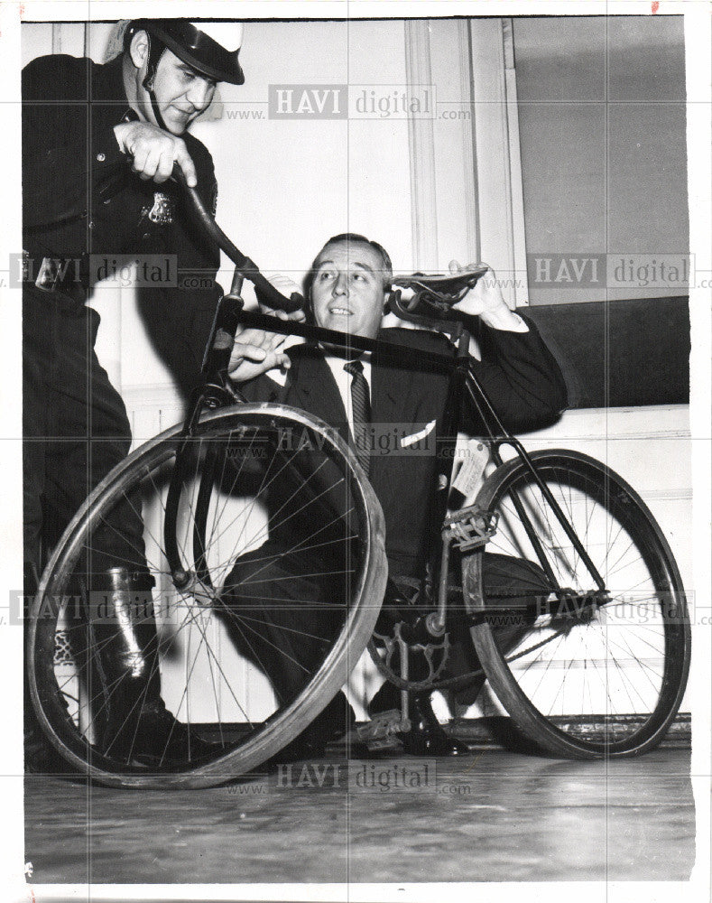 1950 Press Photo EDWARD S PIGGINS - Historic Images