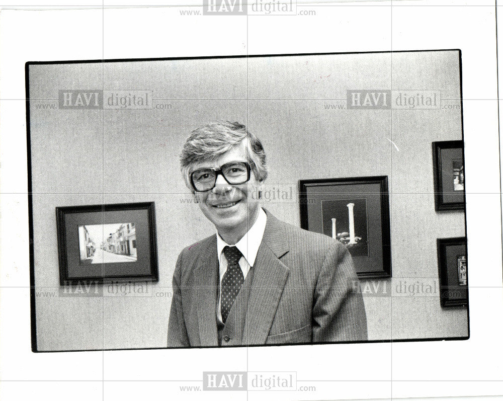 1986 Press Photo PSAROUTHAKIS - Historic Images