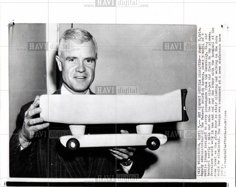 1960 Press Photo James Pyle mobile lounge air terminal - Historic Images