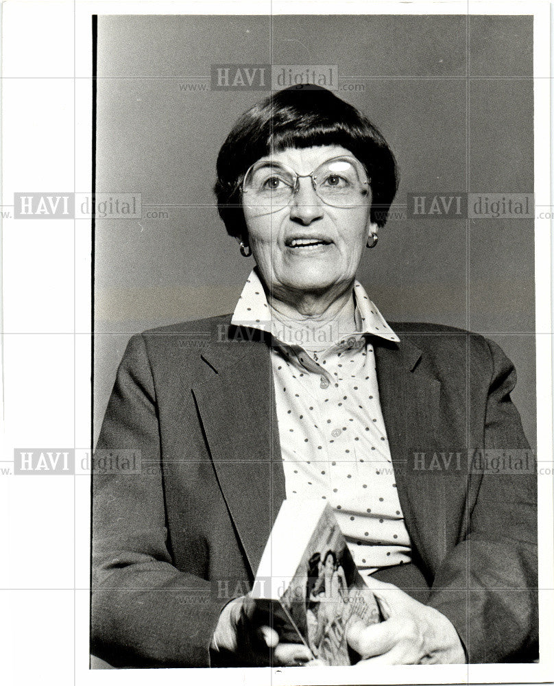 1985 Press Photo Dorothy Garlock author - Historic Images