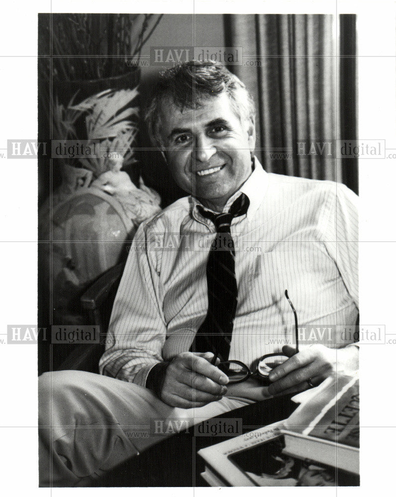 1988 Press Photo Gerald Gardner Author Writer President - Historic Images