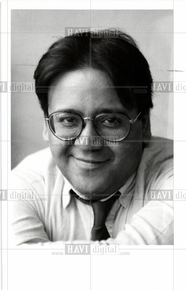 1992 Press Photo Victor Galvan - Historic Images