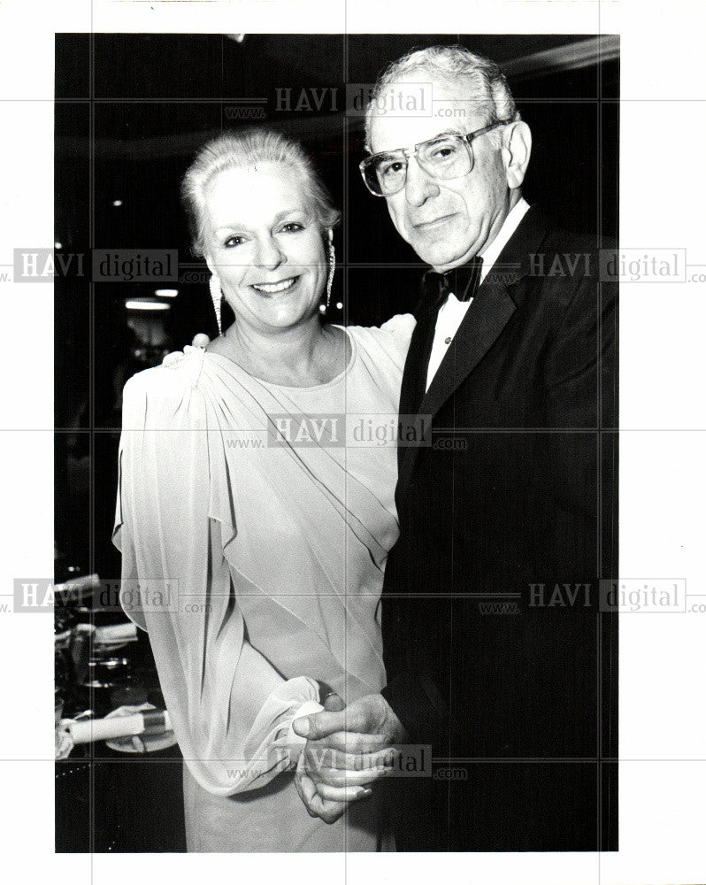 1986 Press Photo Judge Alice Gilbert Dr Herbert Bloom - Historic Images