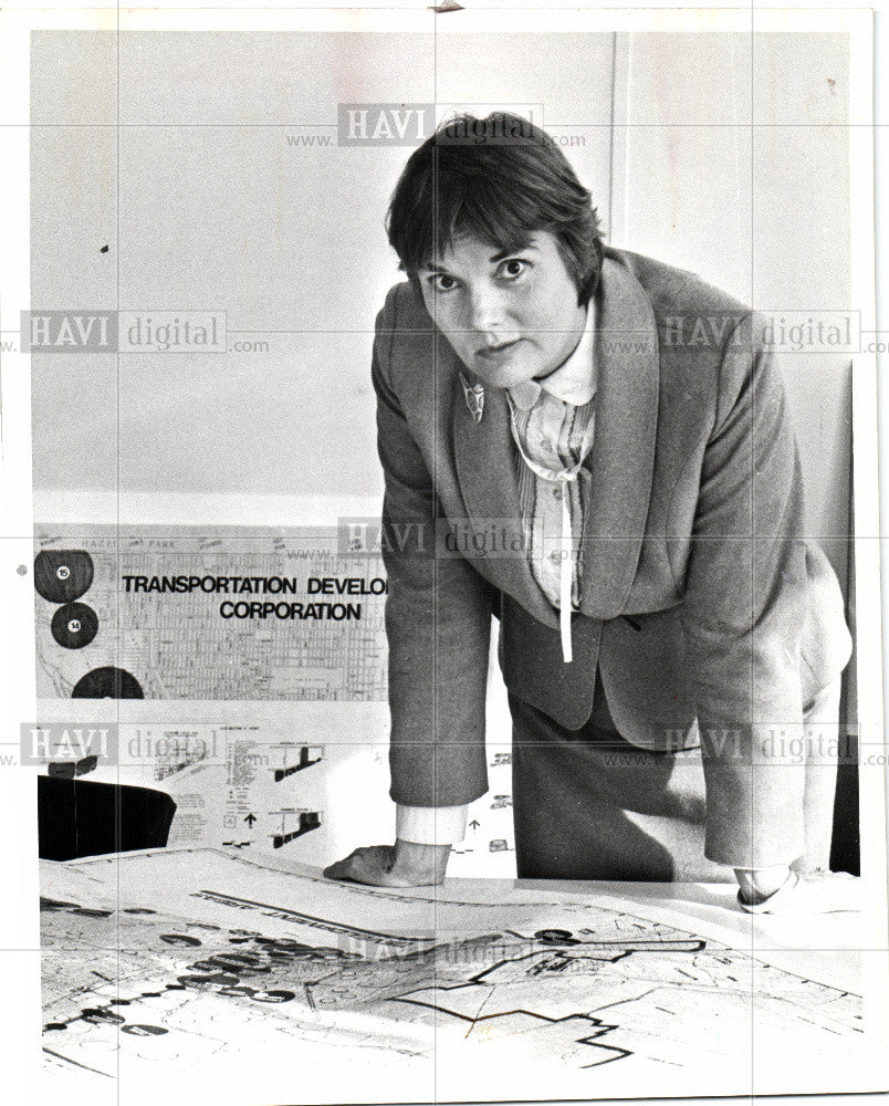 1980 Press Photo CORINNE GILB - Historic Images