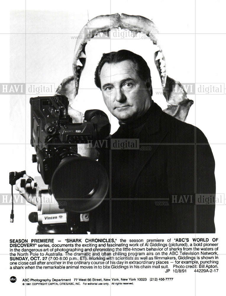 Press Photo TELIVISION WORK - Historic Images