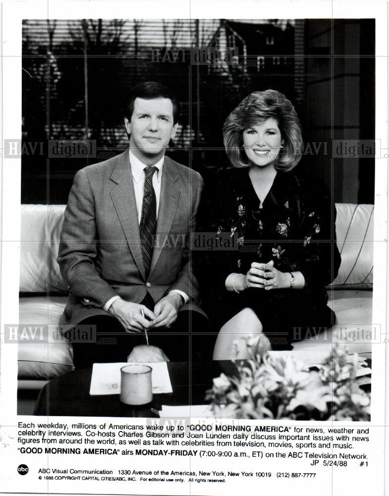 Press Photo broadcast television anchor - Historic Images