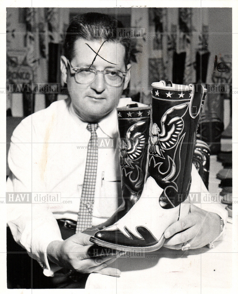 1960 Press Photo Texas Boot Shoes - Historic Images