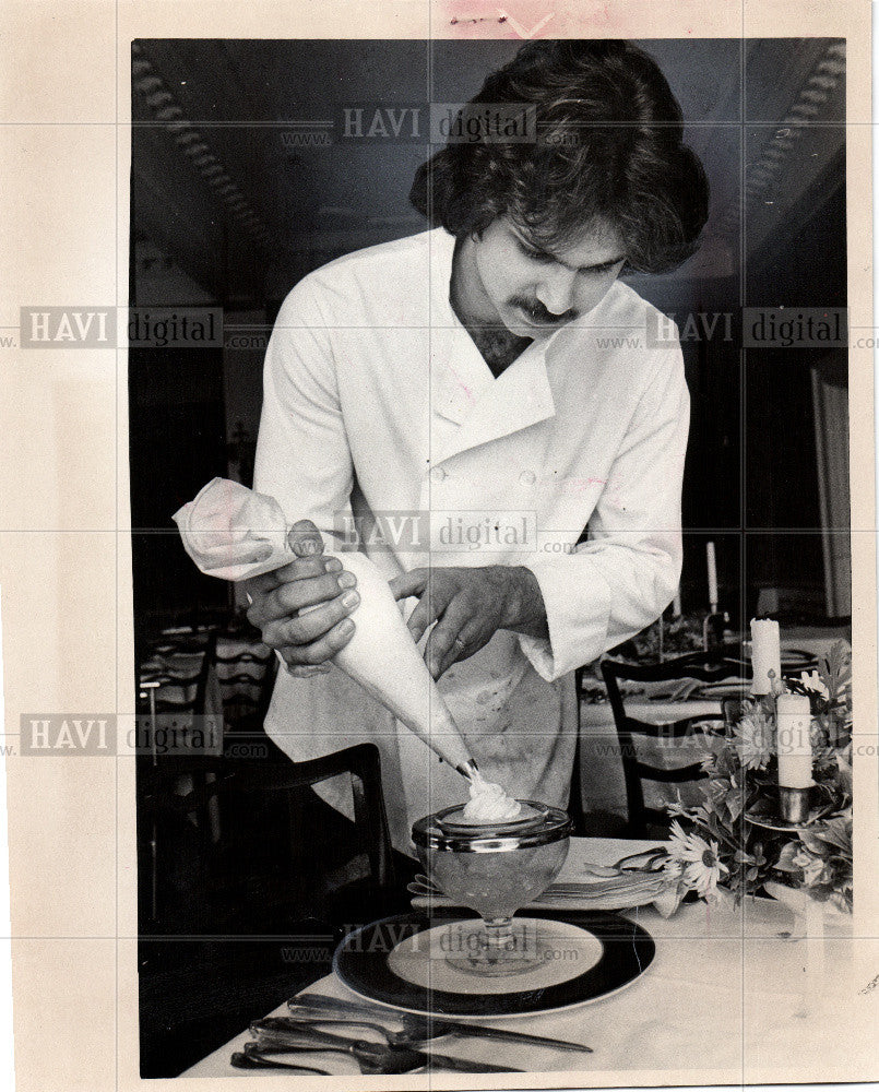 1974 Press Photo Kevin Gouraishi, chef - Historic Images