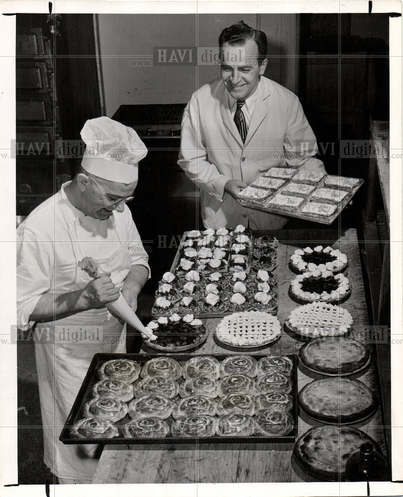 1948 Press Photo pasquale berta chef - Historic Images