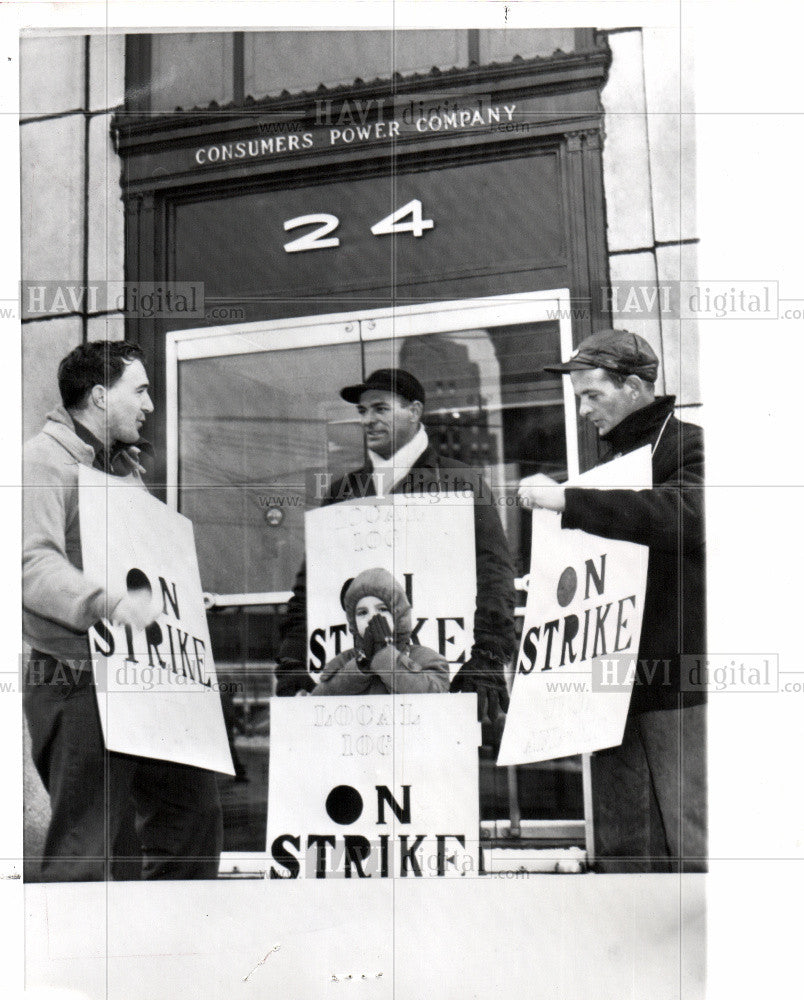 1960 Press Photo Consumers Energy Michigan Electricity - Historic Images