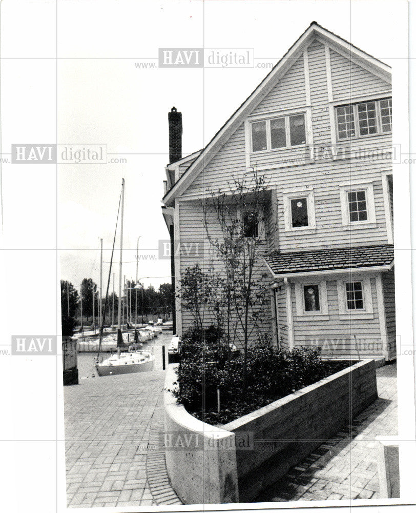 1982 Press Photo sarnia venetian village detroit canada - Historic Images