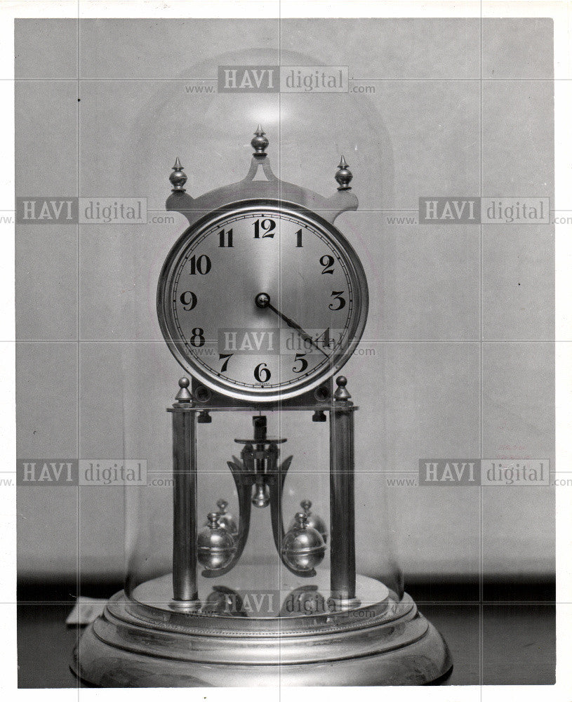 1950 Press Photo Van Egmond clock - Historic Images