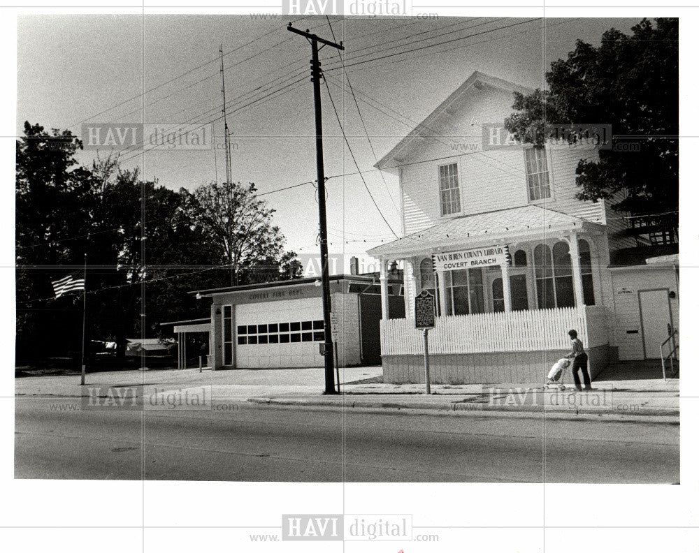 1982 Press Photo Covert Michigan Van Buren Library - Historic Images