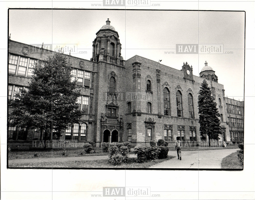 1983 Press Photo COOLEY HIGH SCHOOL - Historic Images