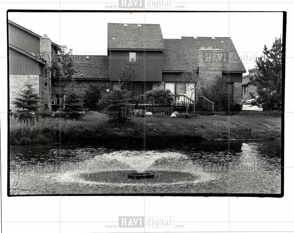 1981 Press Photo part of a piece of real estate isowned - Historic Images