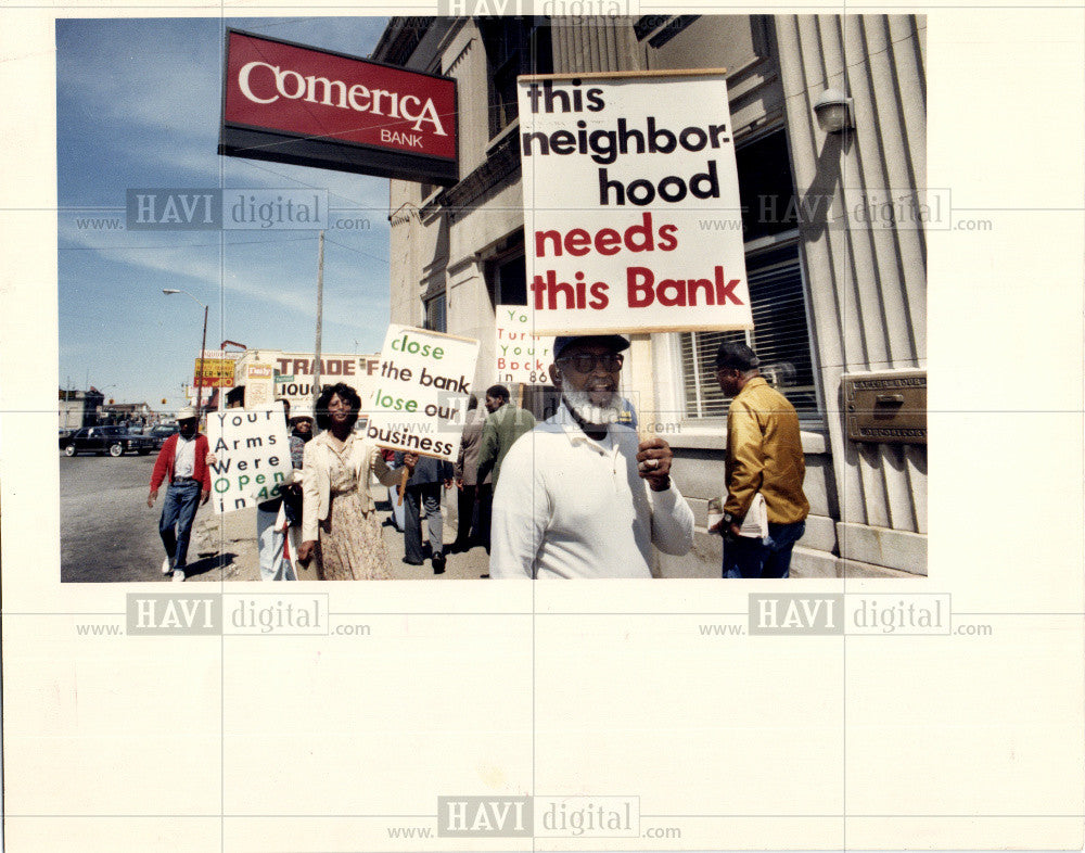 1986 Press Photo comerica bank, Detroit, Elon Farnsmith - Historic Images