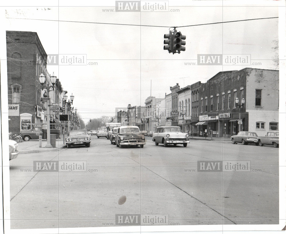 1963 Press Photo traffic,coldwater,us-12,1963 - Historic Images