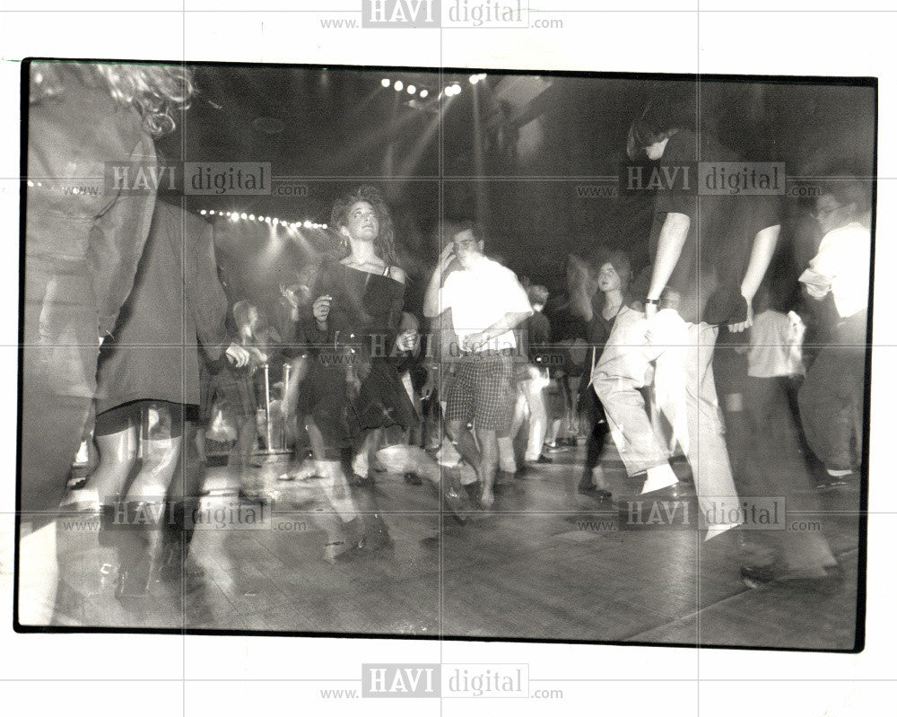 1990 Press Photo ClubLand nonalcoholic night - Historic Images