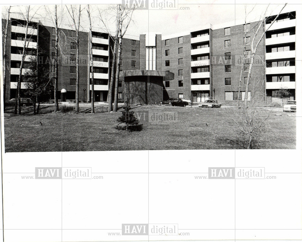 1975 Press Photo Claymoor Apartment Northern Southfield - Historic Images