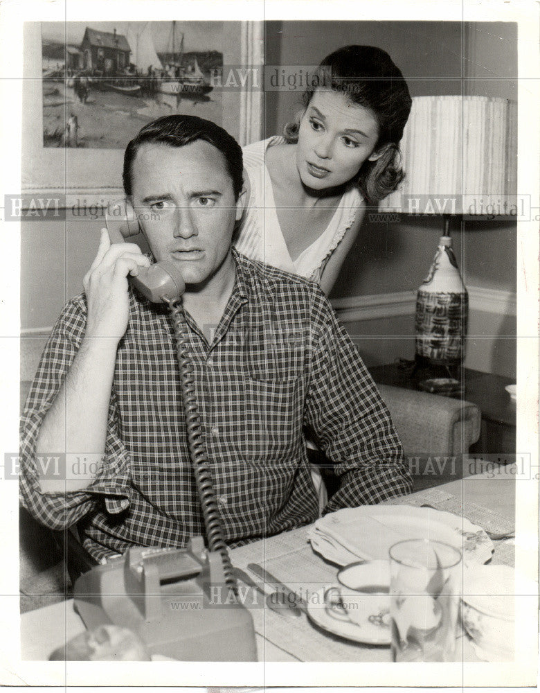 Press Photo Robert Vaughan and Dianne Foster - Historic Images