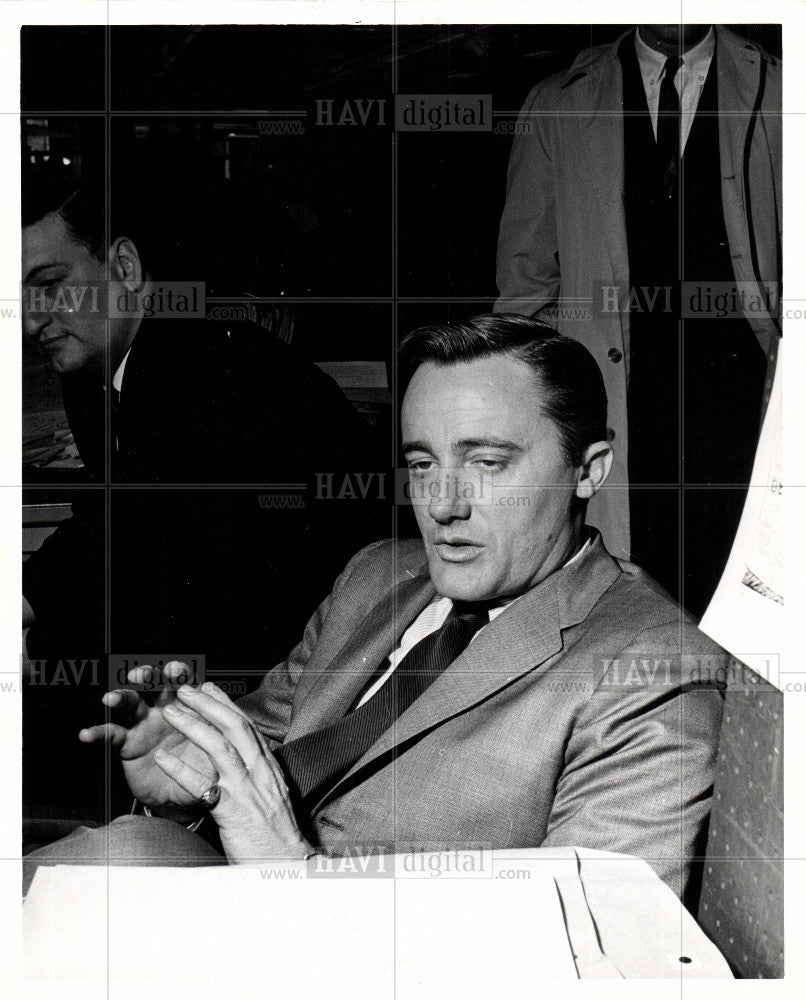 Press Photo Robert Vaughn - Historic Images