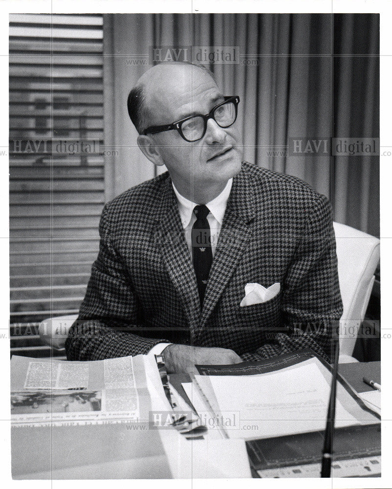 1963 Press Photo Durward Varner Chancellor Oakland U - Historic Images