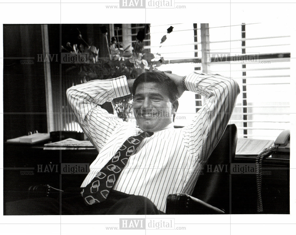 1993 Press Photo Frank Vega , CEO , Detroit Newspapers - Historic Images