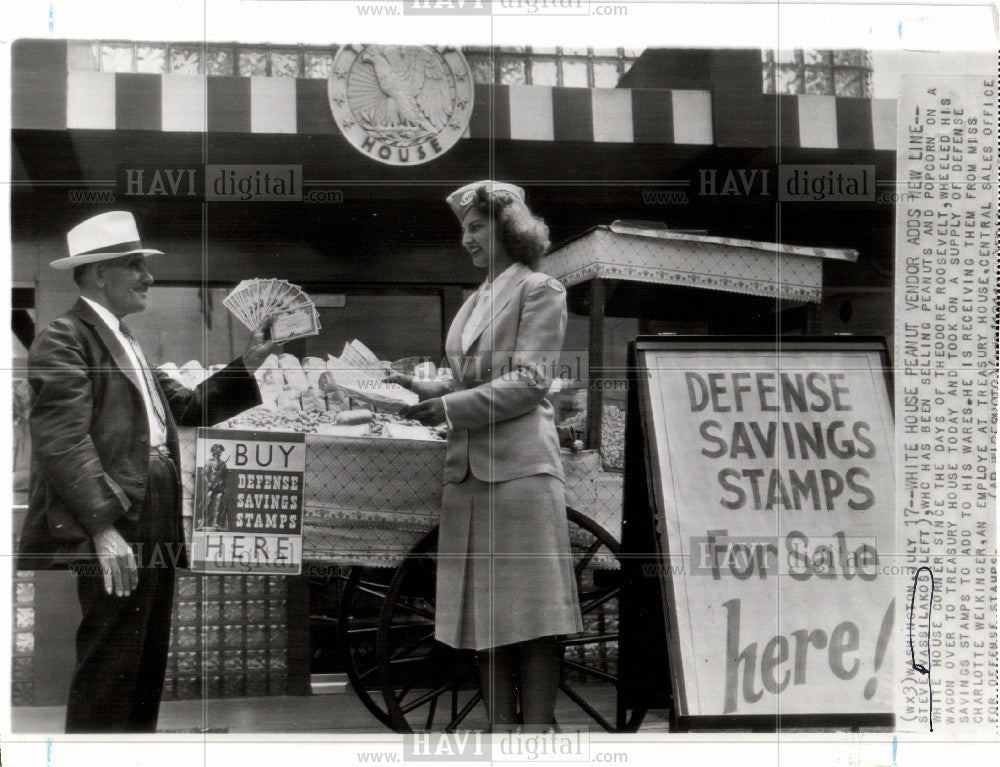 Press Photo White House, Steve Vassilakos, Stamps - Historic Images