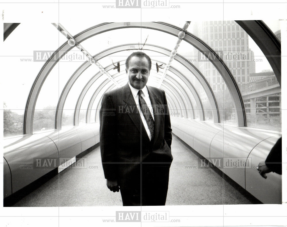 1991 Press Photo Harold Varner Michigan Architect - Historic Images